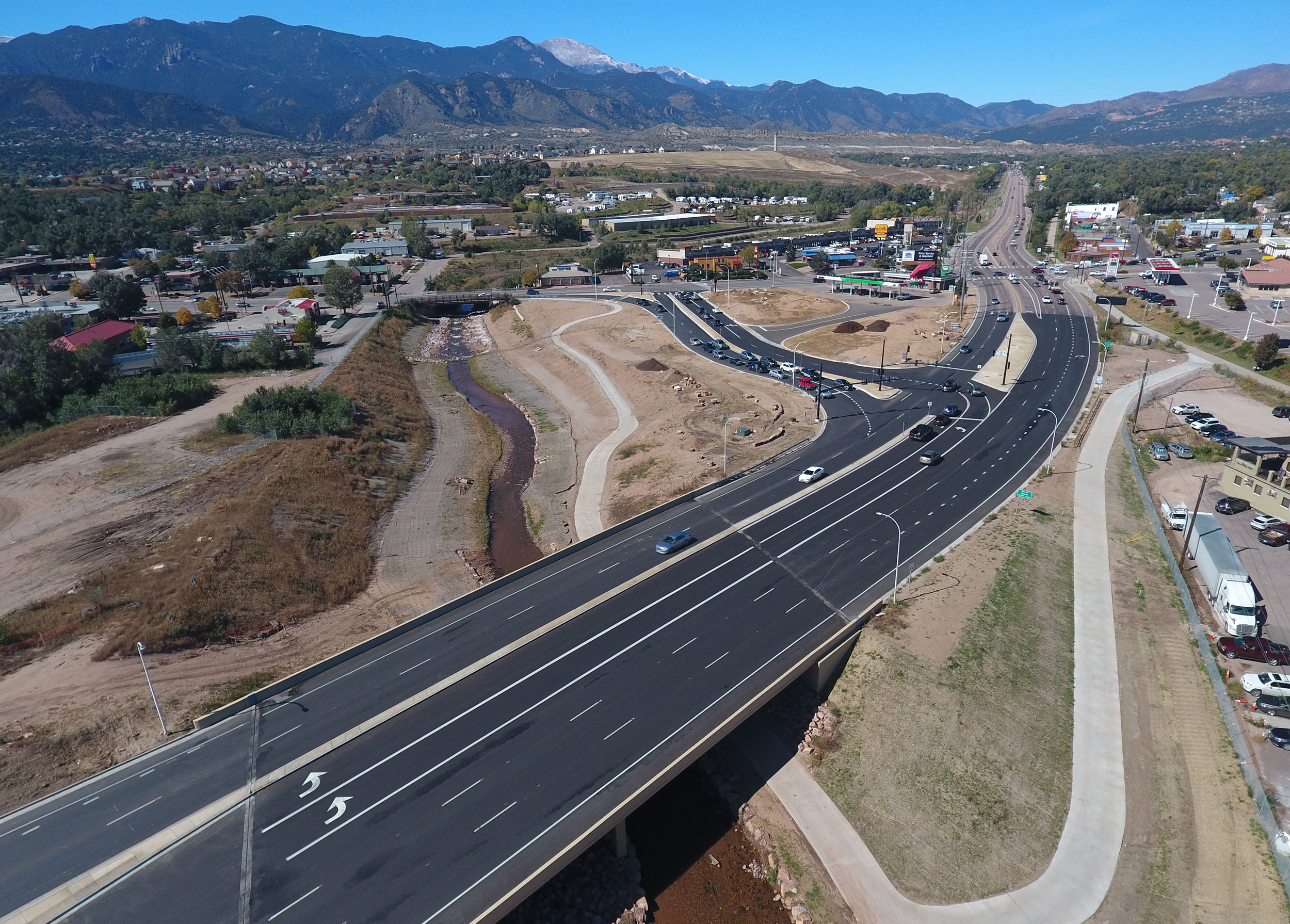 Wilson & Company provided design-build program management on the I-25 and Cimarron Street interchange improvements, which included a new structure on I-25.