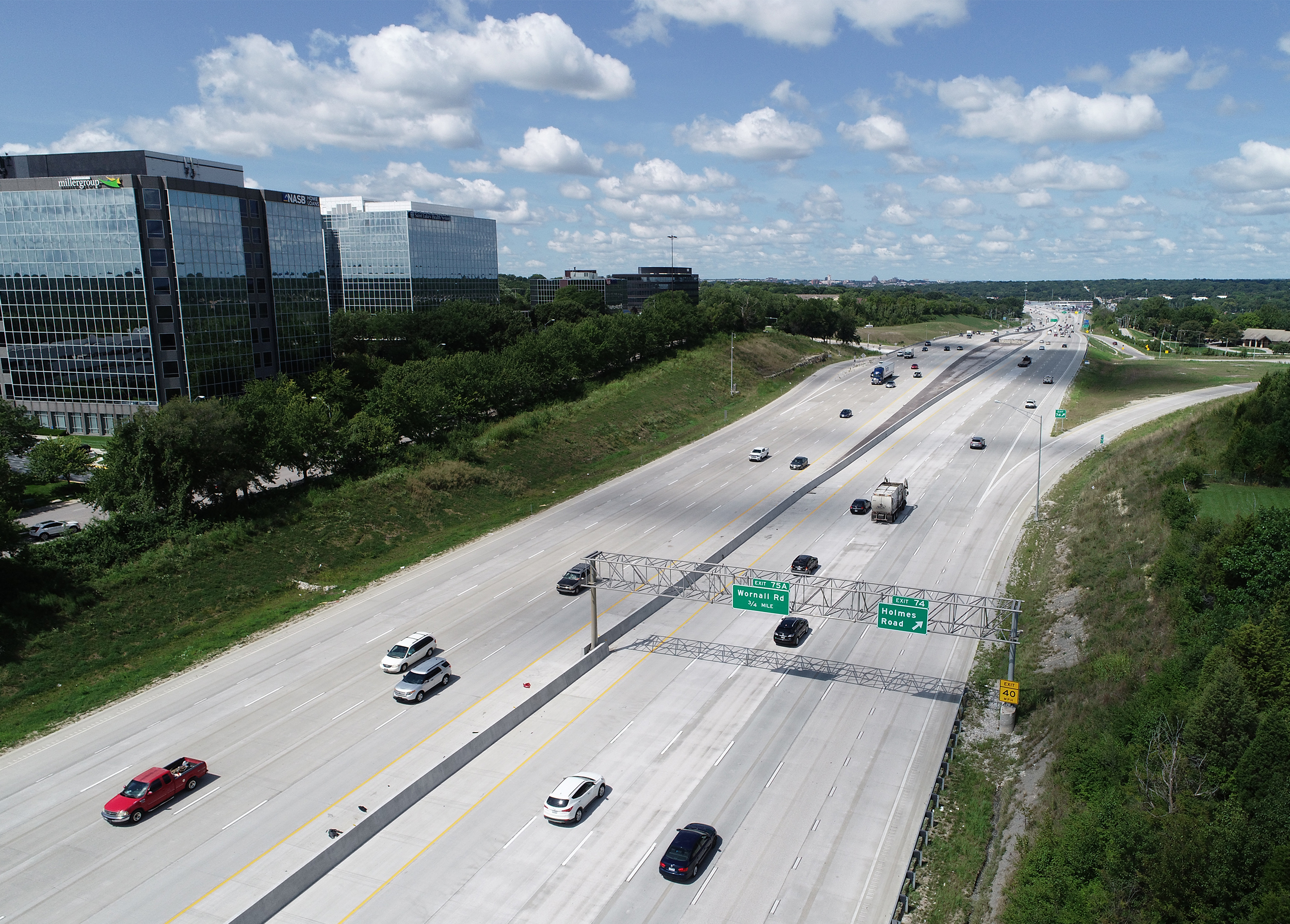 Wilson & Company teamed with Radmacher Brothers Excavation Company to perform a widening and concrete overlay on 3.5 miles of I-435 in Kansas City, MO.