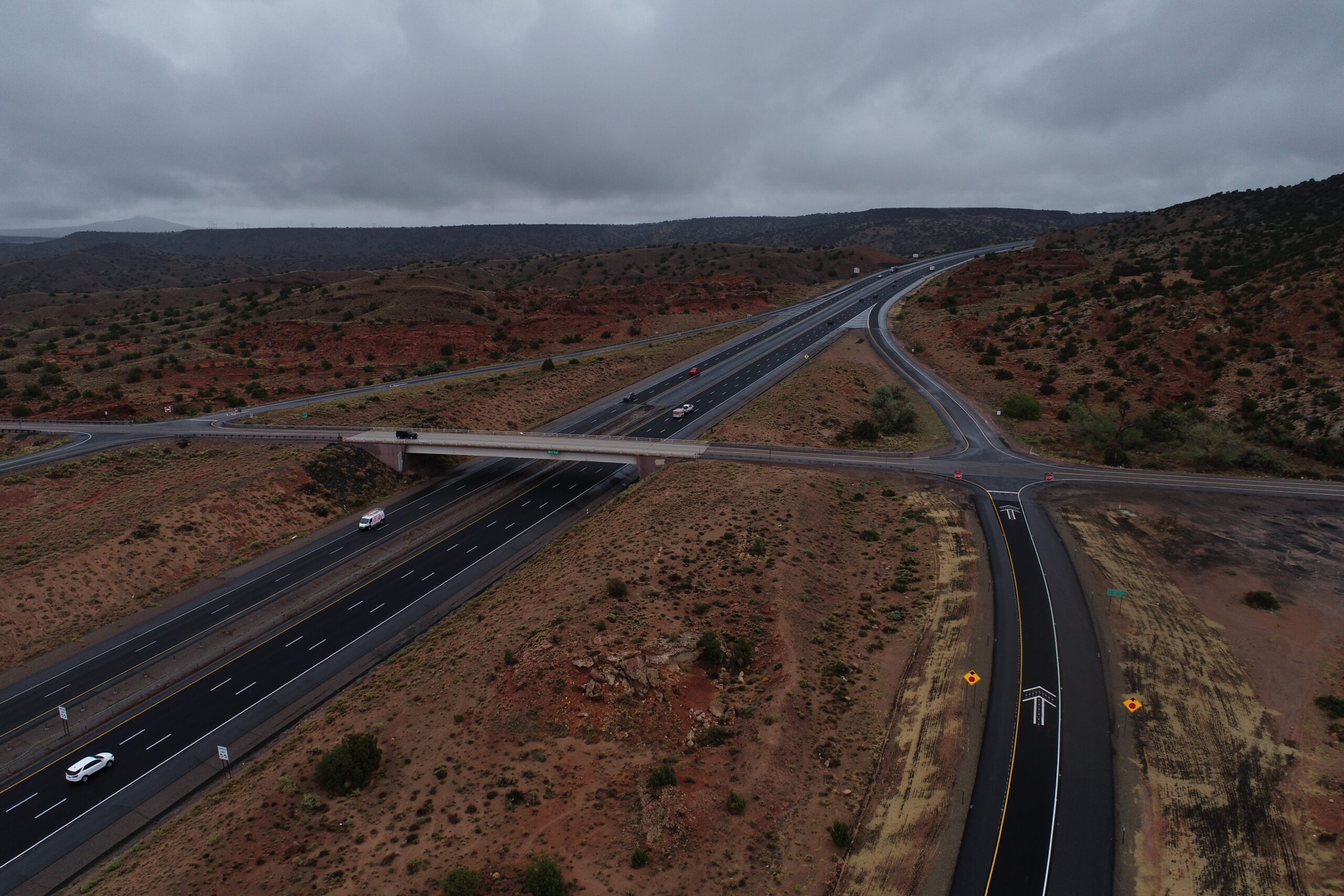 The project included upgraded ramps at the Cochiti Interchange and installing an Intelligent Transportation System (ITS) for enhanced roadway monitoring.